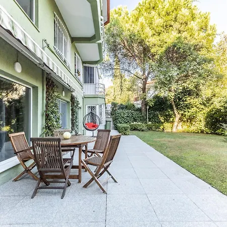 Chic Flat W Garden In Bebek, Lux Side Of Стамбул